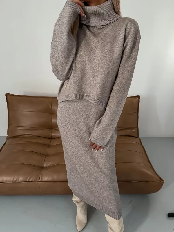 Women's Cozy Knit Set for Fall and Winter