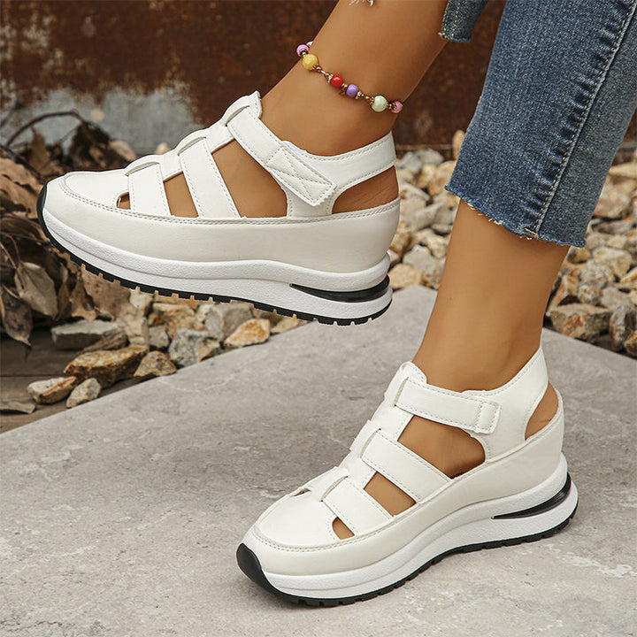 Orthopedic velcro sandals with closed toes